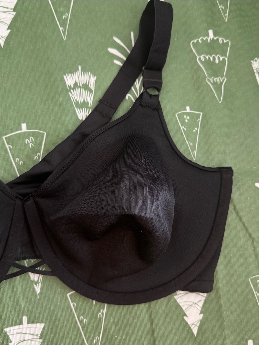 Vanity Fair Radiant 2-Ply Full Coverage Back Smoothing Underwire Bra 42D Black - Picture 4 of 15